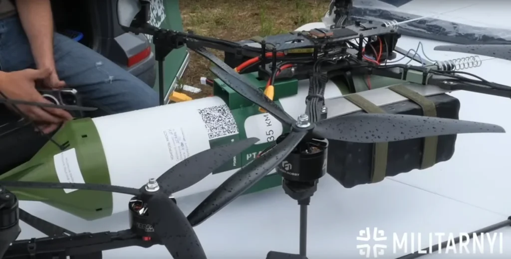 Дрон на оптоволоконному зв'язку від Ptashka Drone